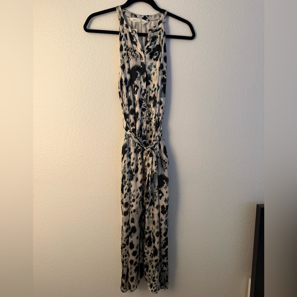 Zara Women's Buttonup sleeveless dress in Leopard XS